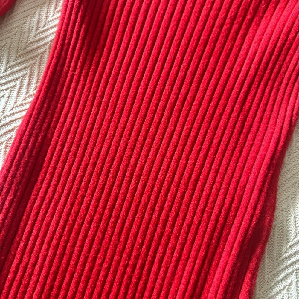 Red Ribbed Knit Dress - Picture 5 of 8